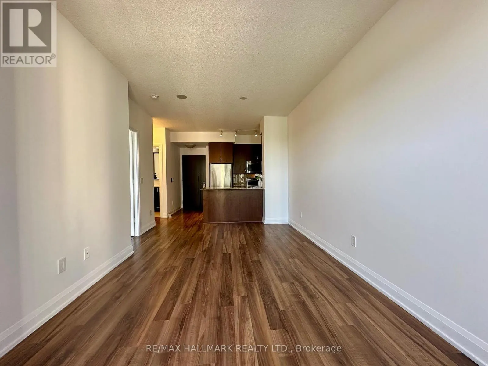1008 - 18 GRAYDON HALL DRIVE