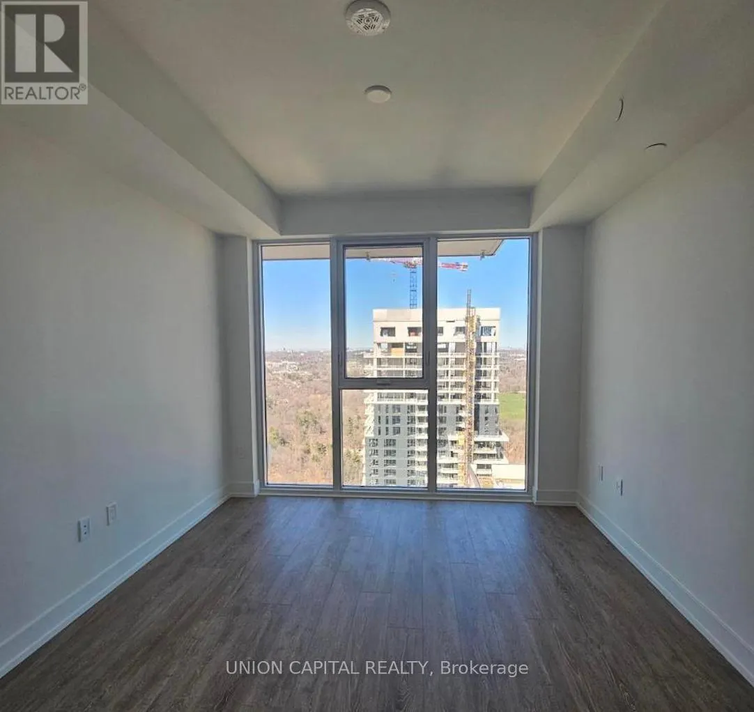 4102 - 30 INN ON THE PARK DRIVE