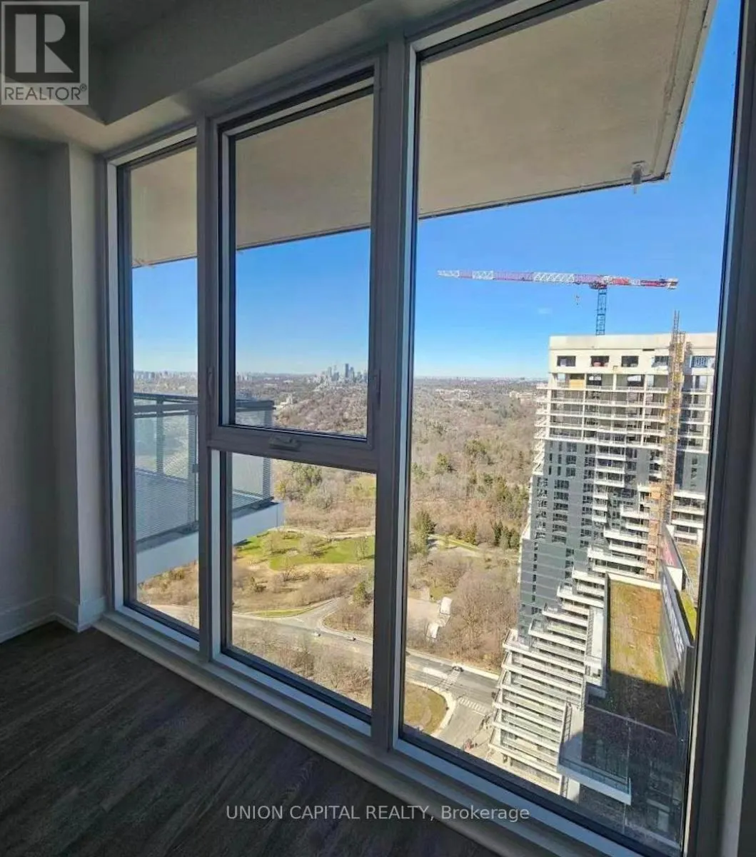 4102 - 30 INN ON THE PARK DRIVE