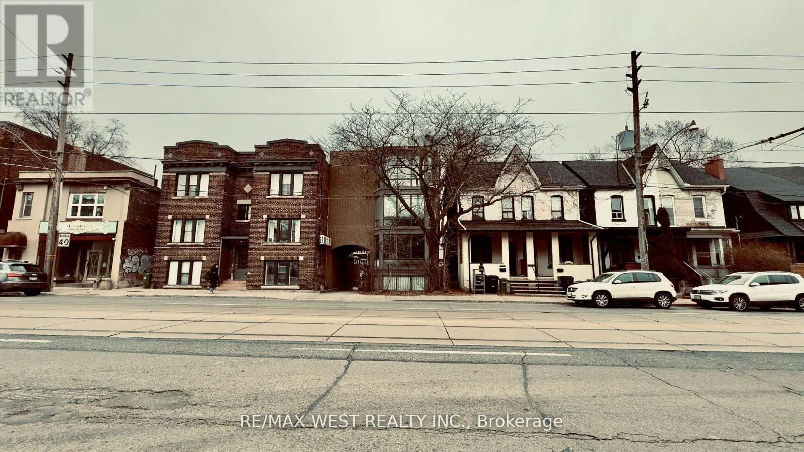 1061 BATHURST STREET