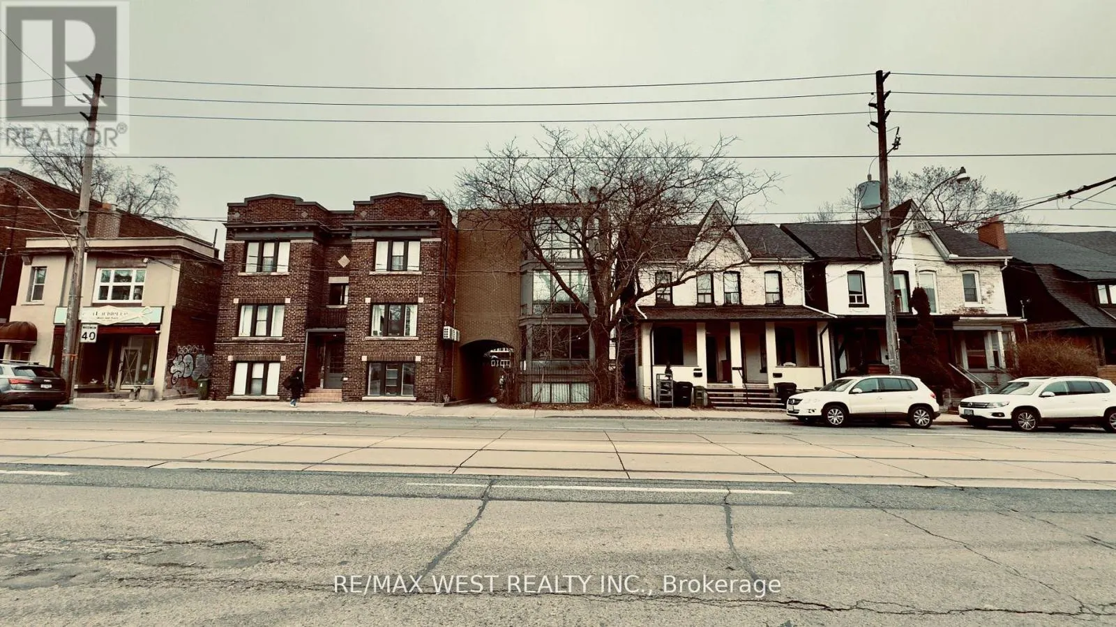 1061 BATHURST STREET