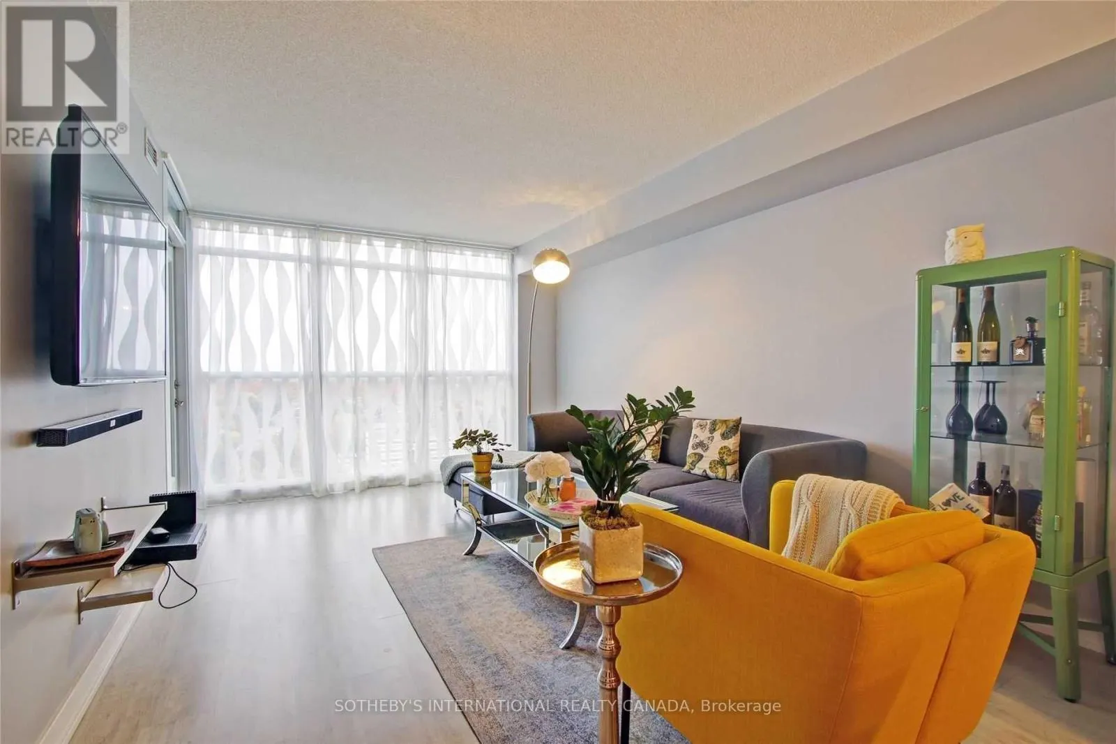 1719 - 19 SINGER COURT
