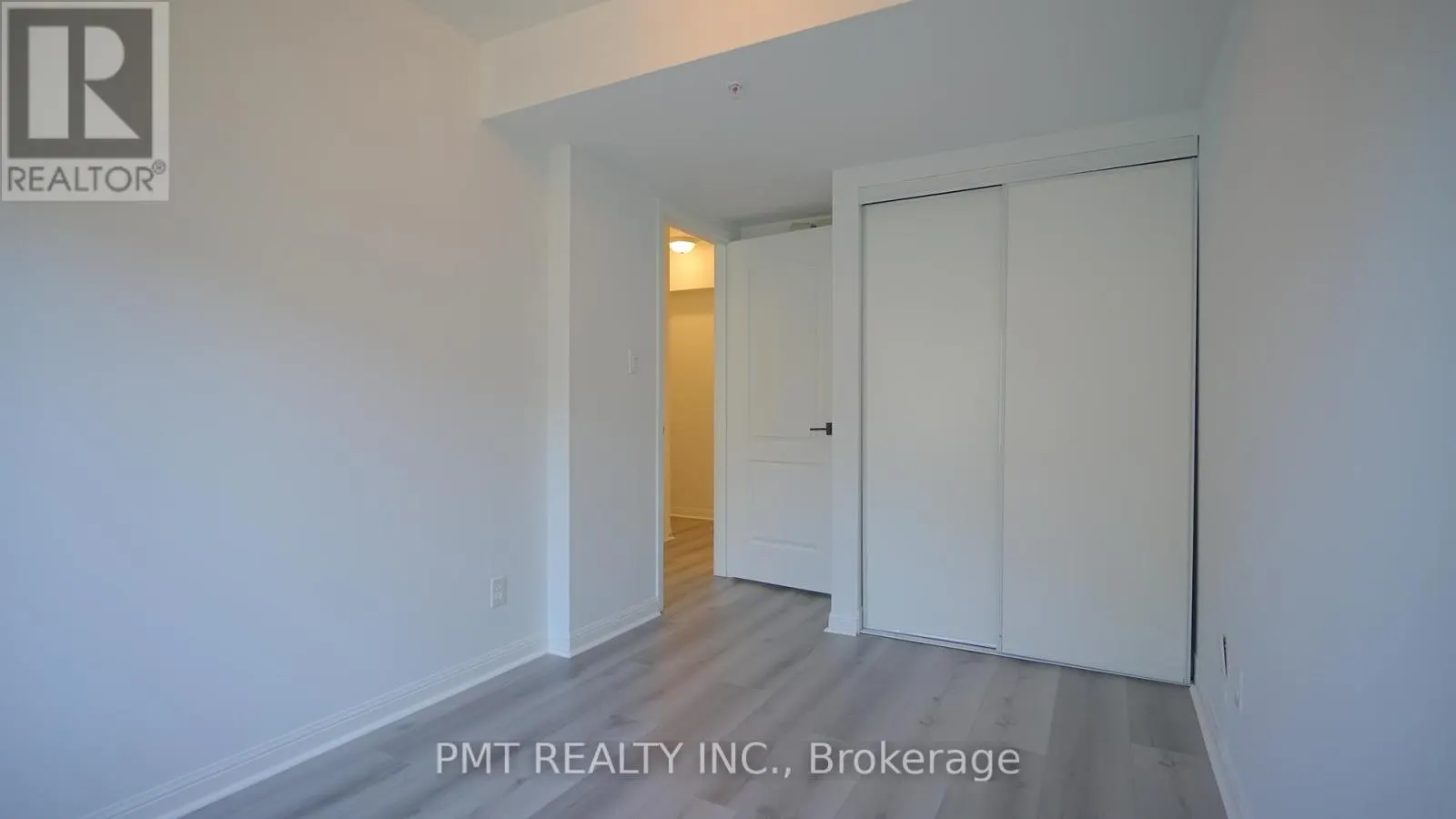 29 - 68 CARR STREET S