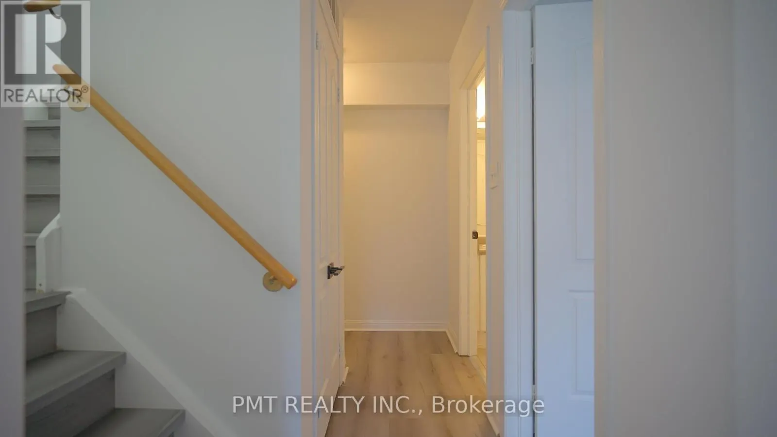 29 - 68 CARR STREET S