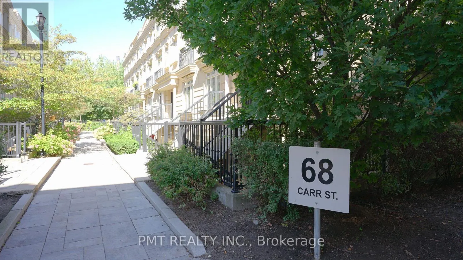 29 - 68 CARR STREET S