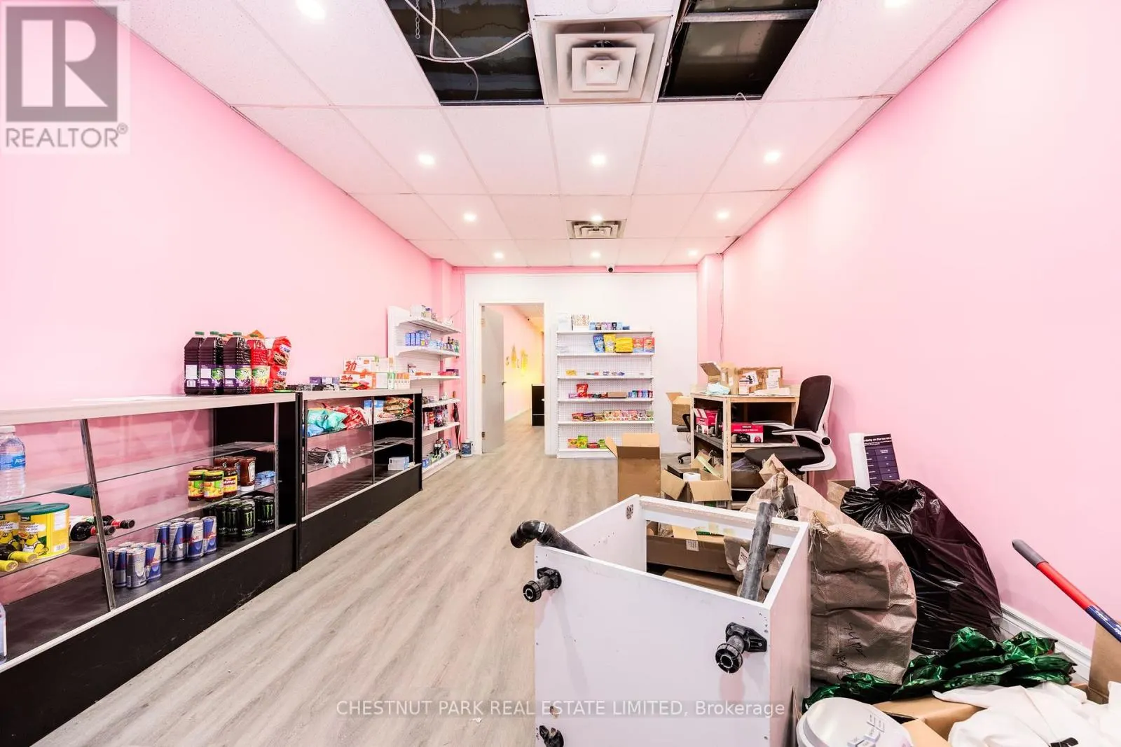 414 SPADINA AVENUE