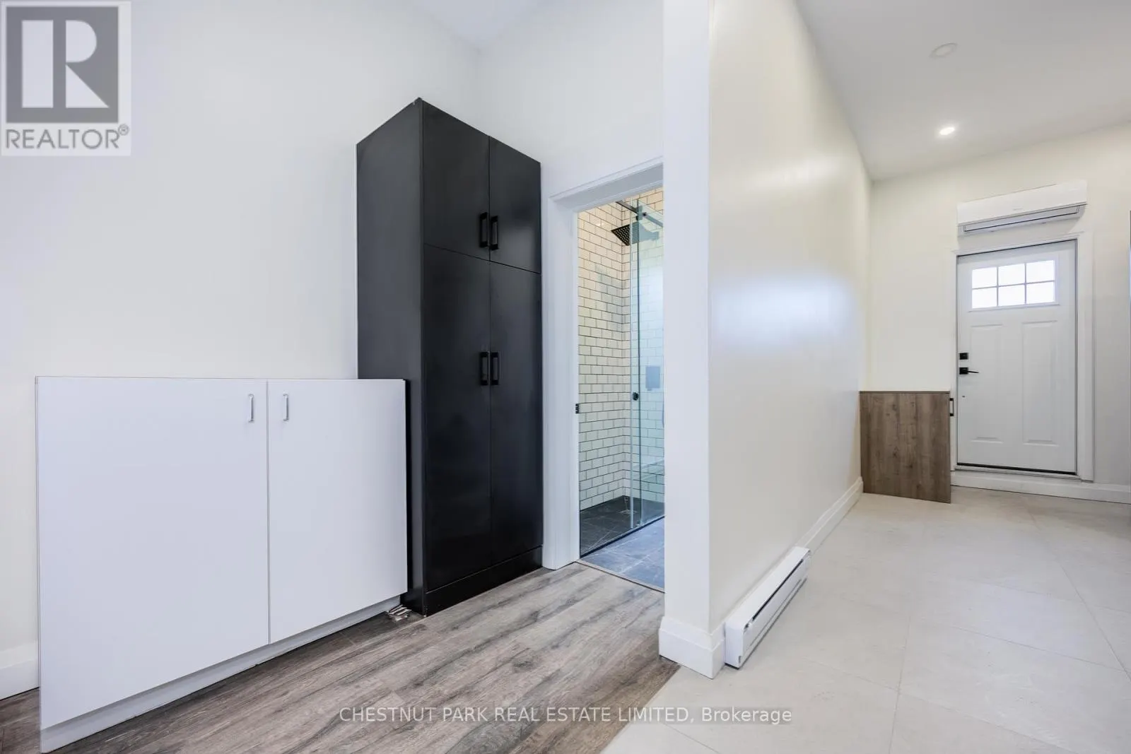 414 SPADINA AVENUE