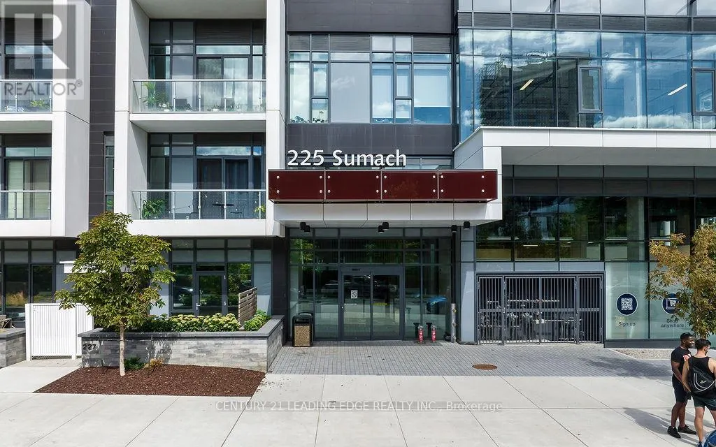812W - 225 SUMACH STREET