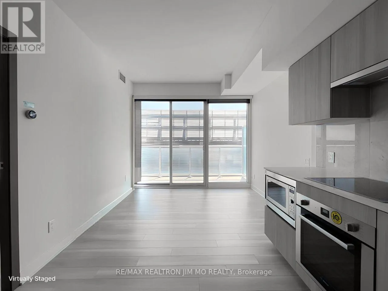 1201 - 17 BATHURST STREET