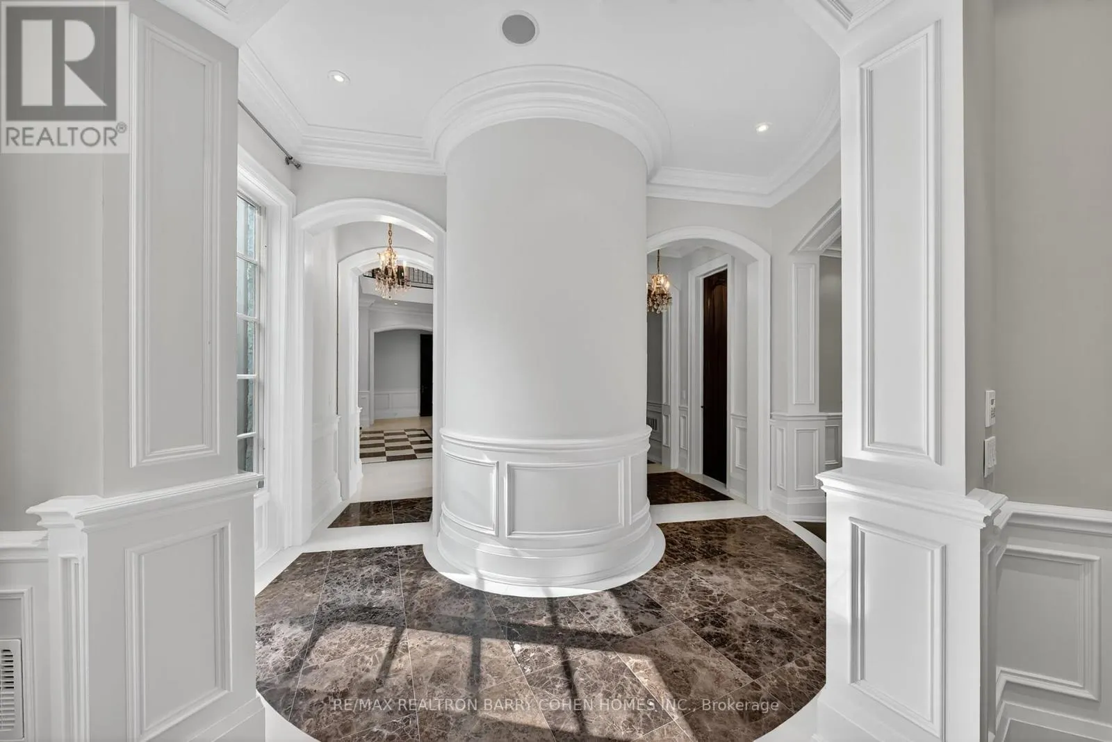 36 OLD YONGE STREET