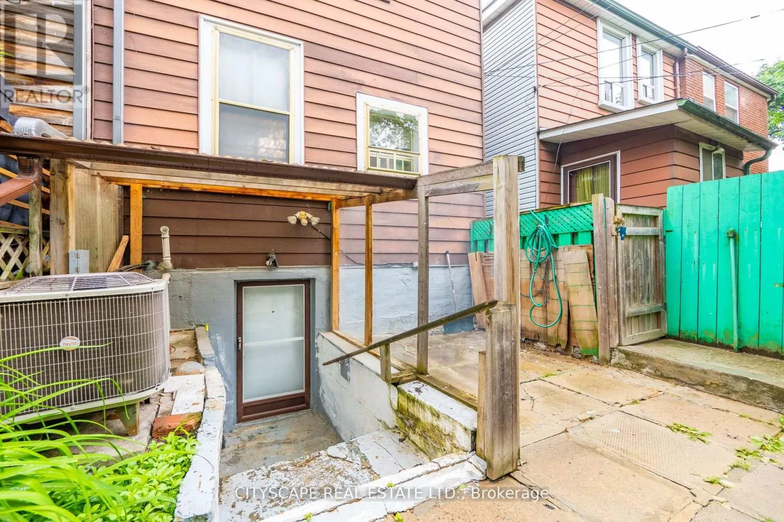 92 BELLWOODS AVENUE