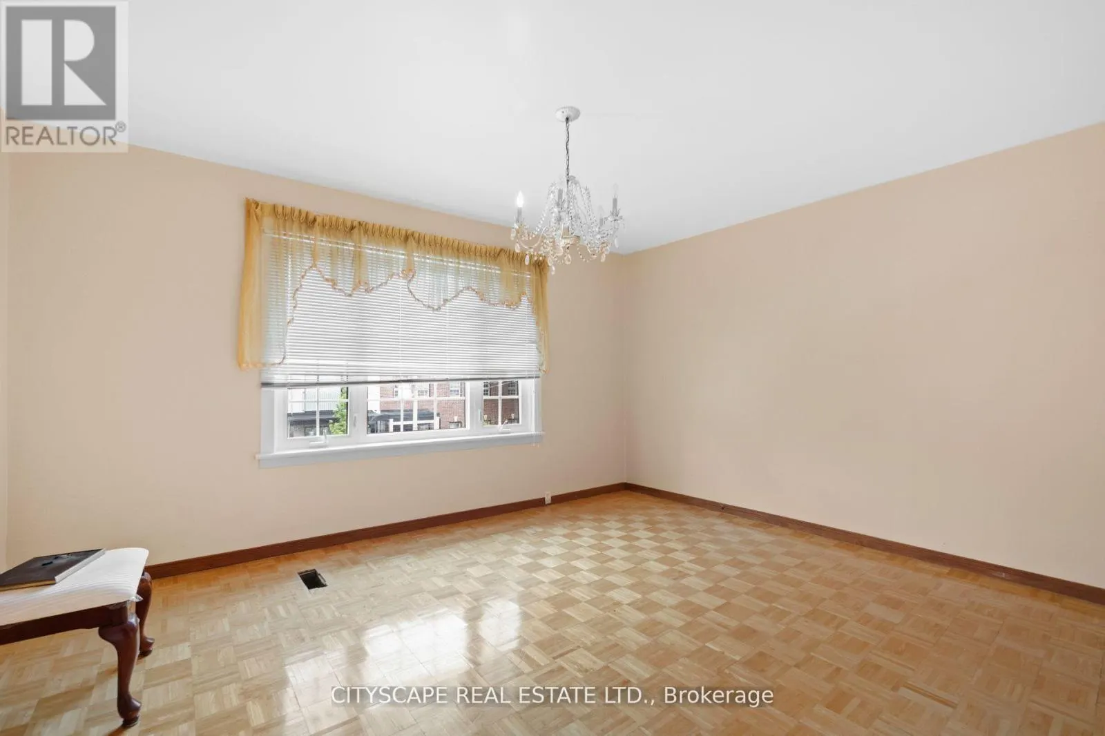 92 BELLWOODS AVENUE