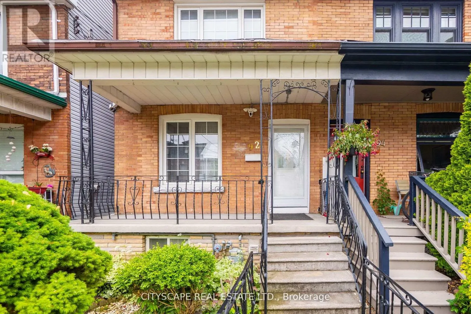 92 BELLWOODS AVENUE