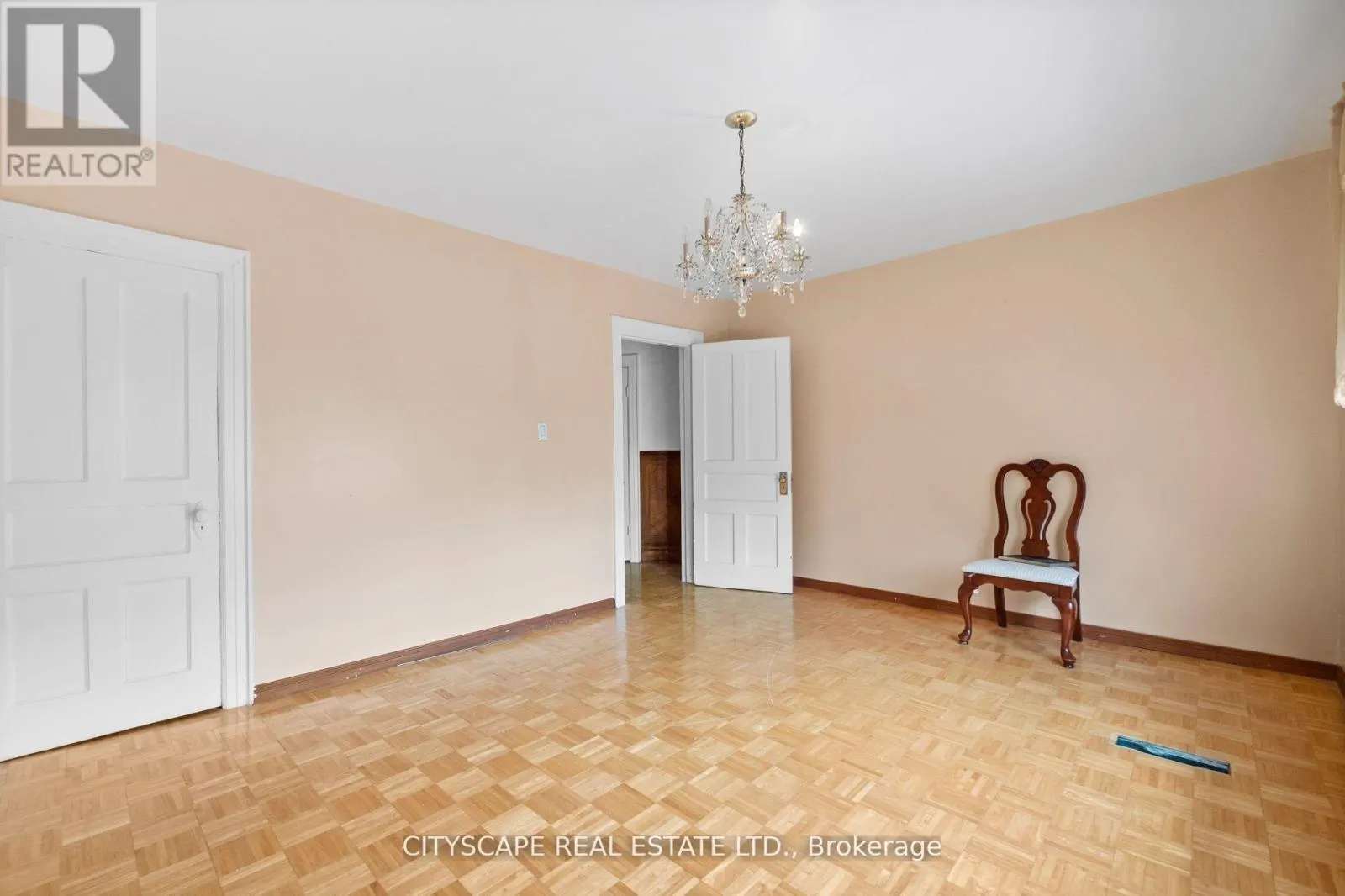 92 BELLWOODS AVENUE
