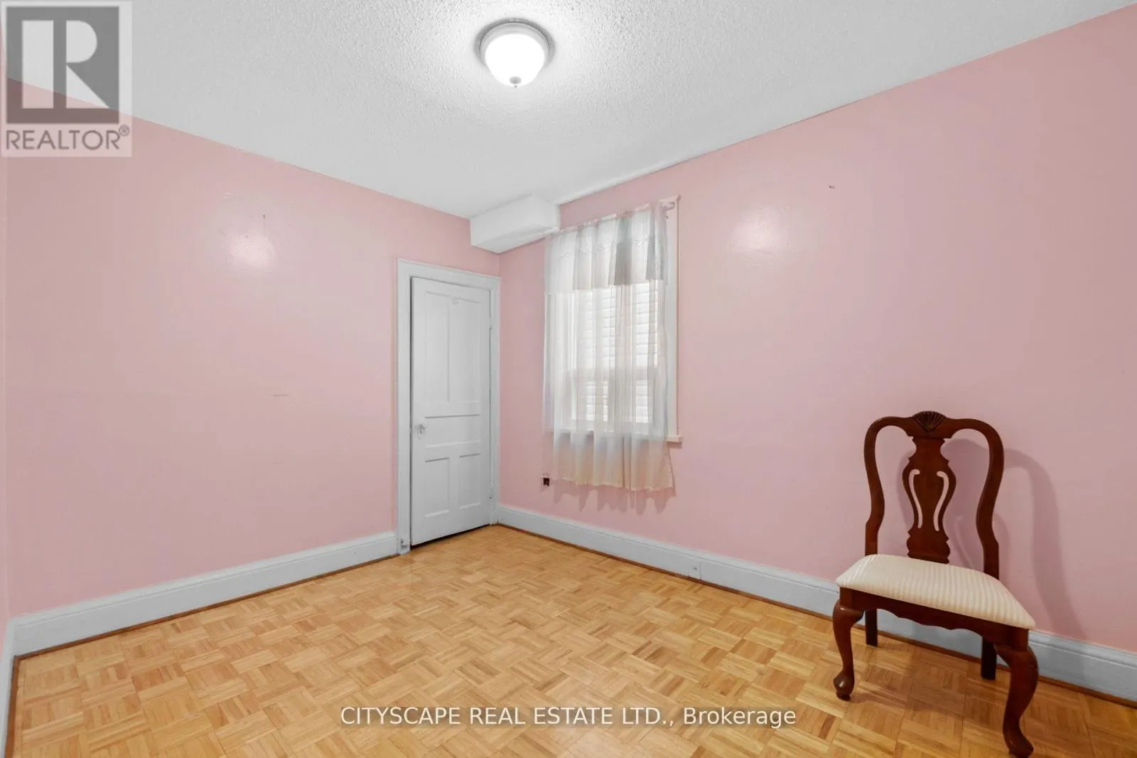 92 BELLWOODS AVENUE