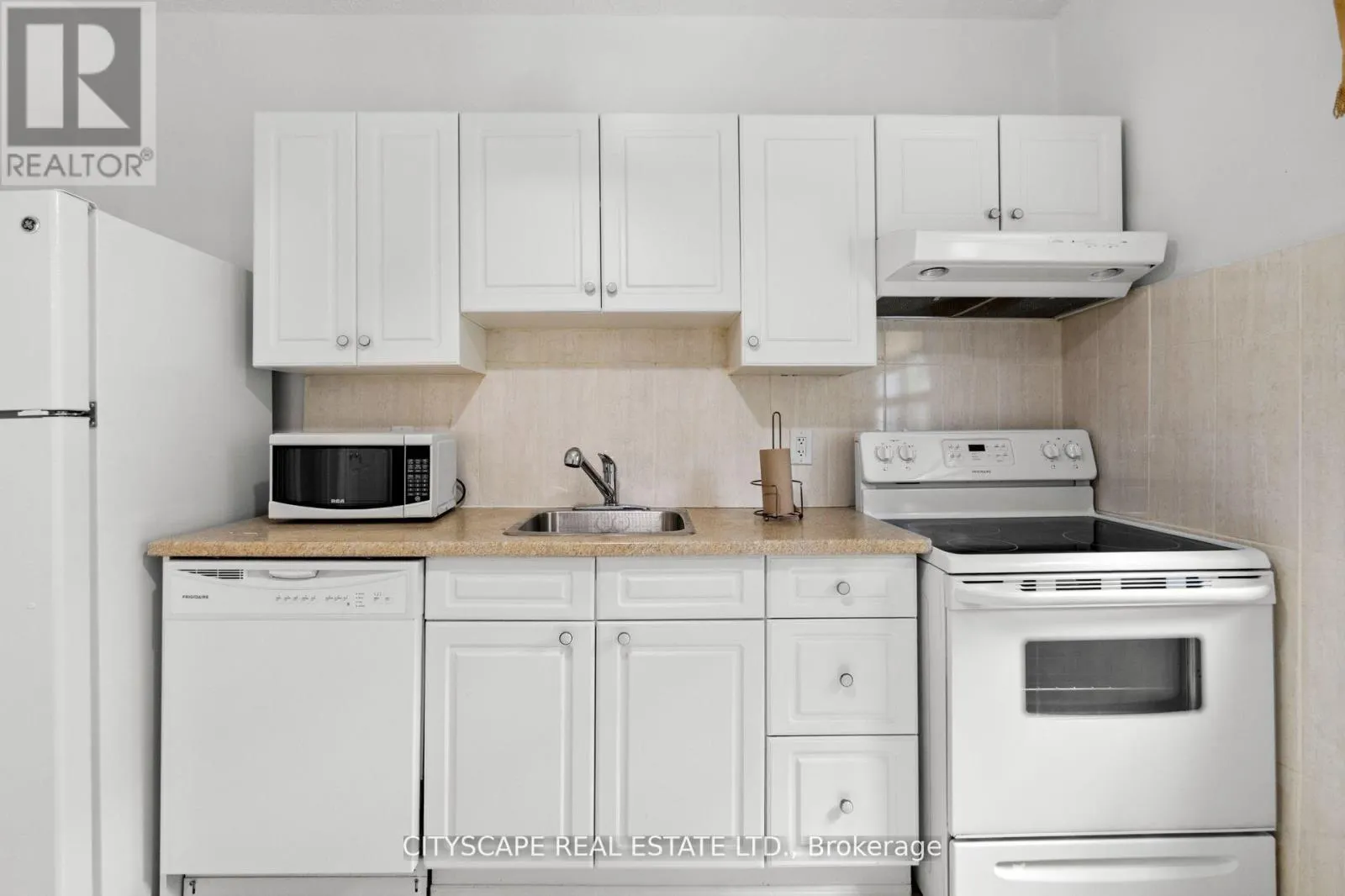 92 BELLWOODS AVENUE
