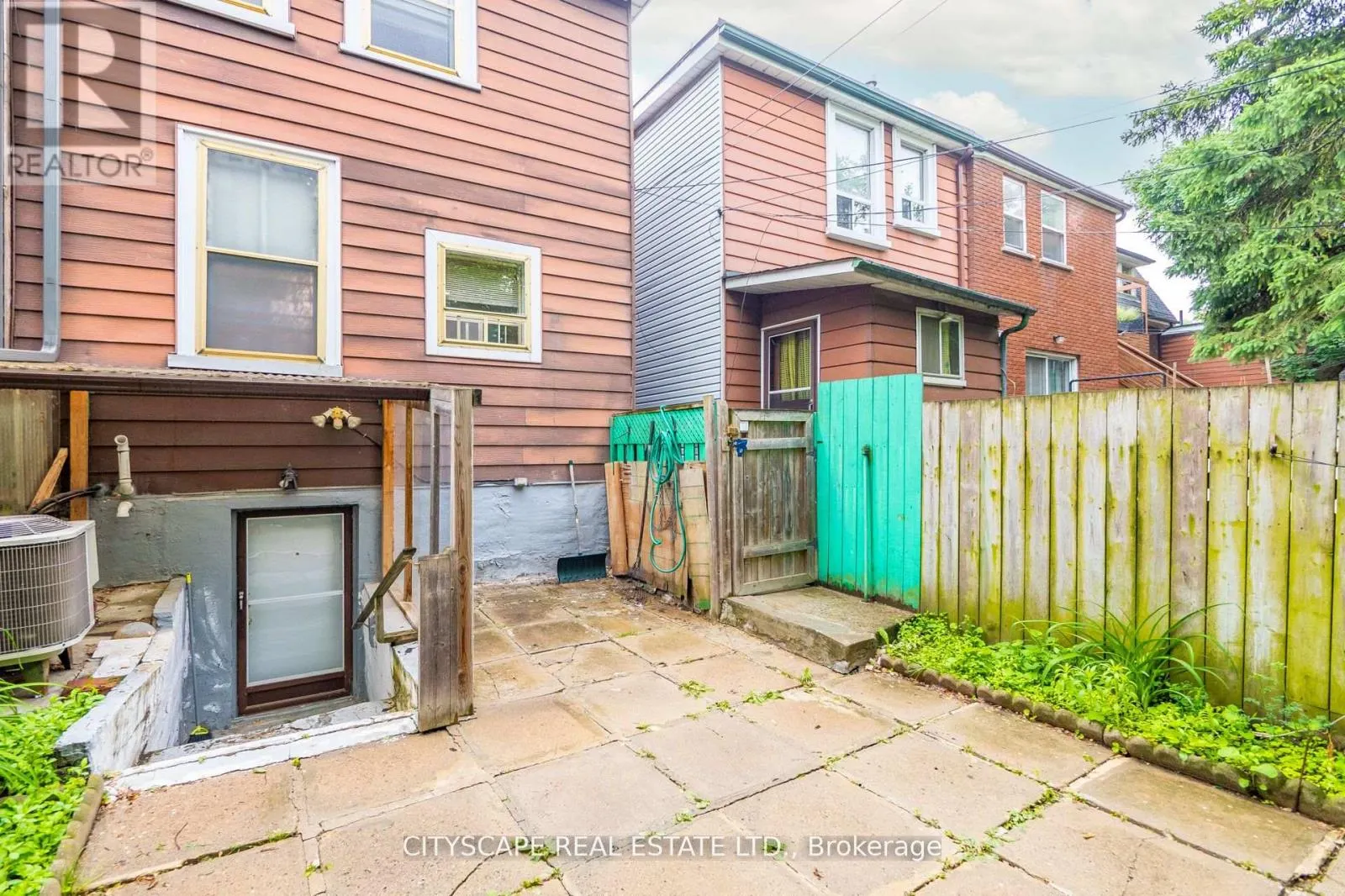 92 BELLWOODS AVENUE