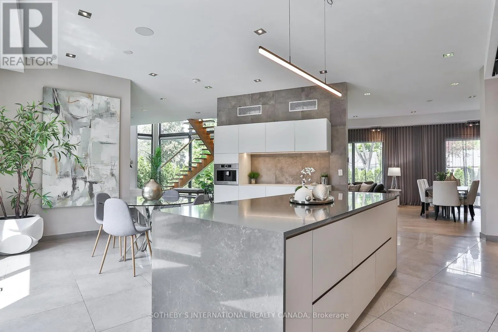 31 OVERTON CRESCENT