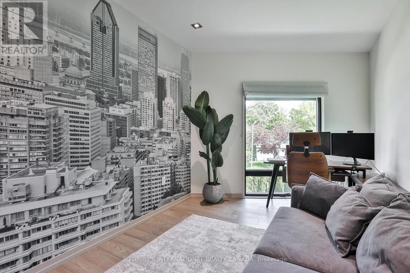 31 OVERTON CRESCENT