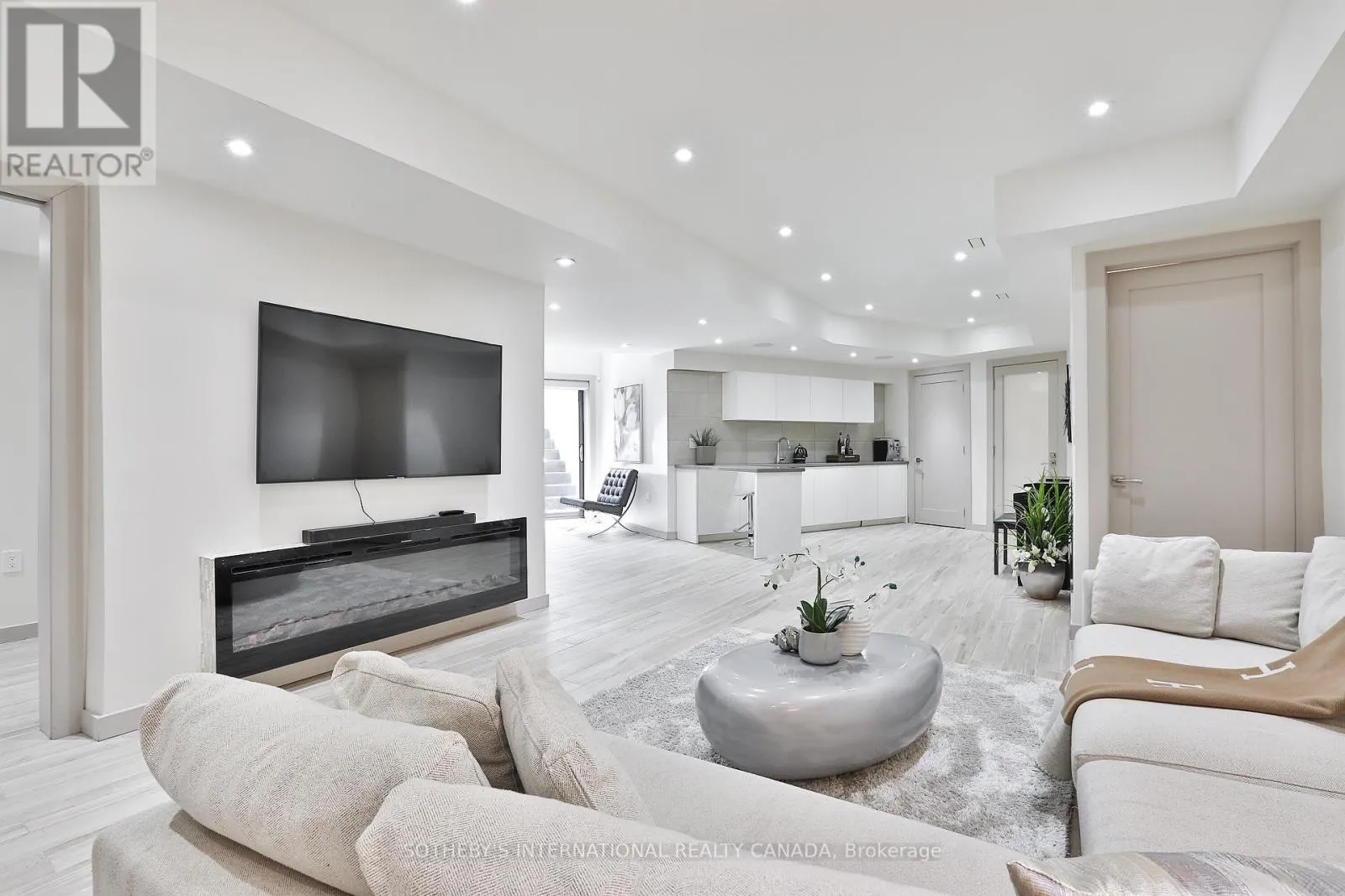 31 OVERTON CRESCENT