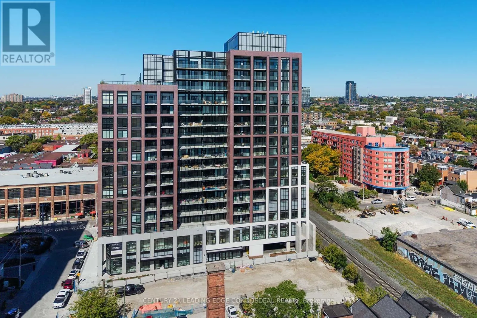 1402 - 181 STERLING ROAD