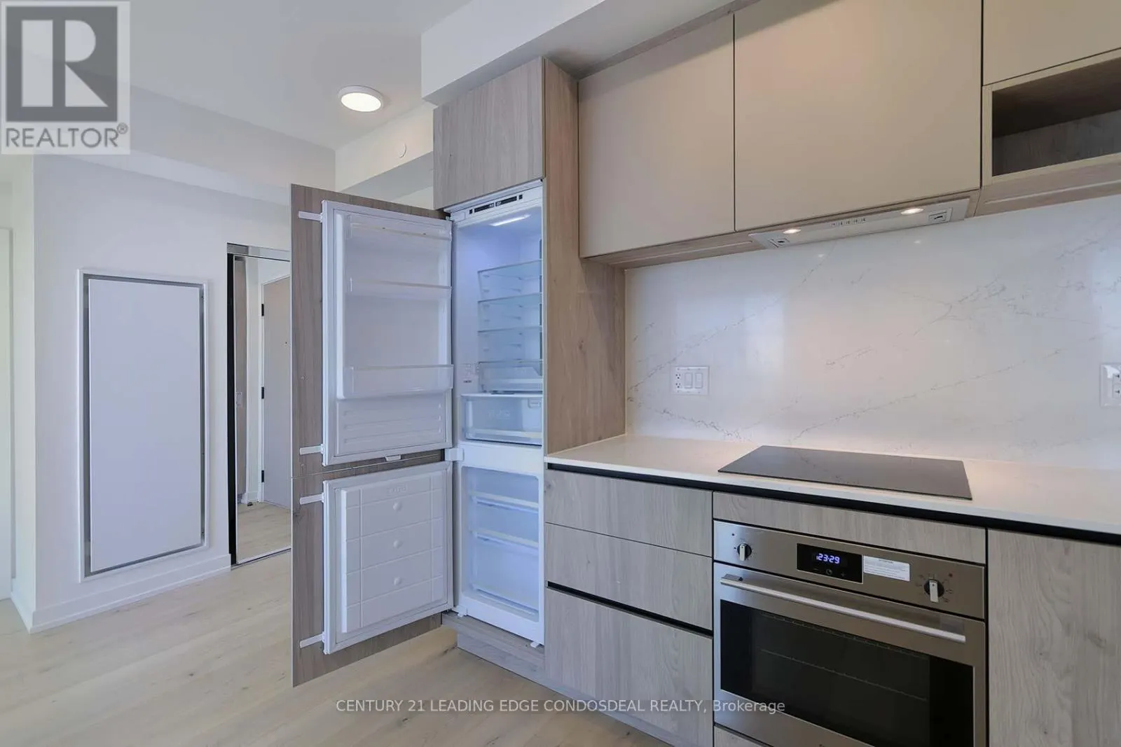 1402 - 181 STERLING ROAD