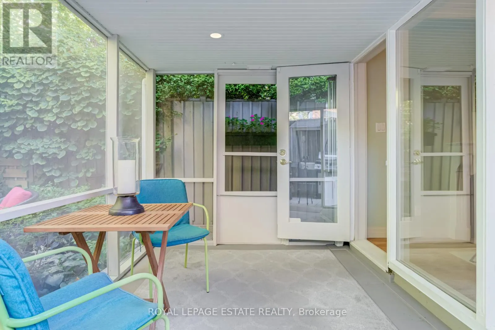 5 WOODSTOCK PLACE