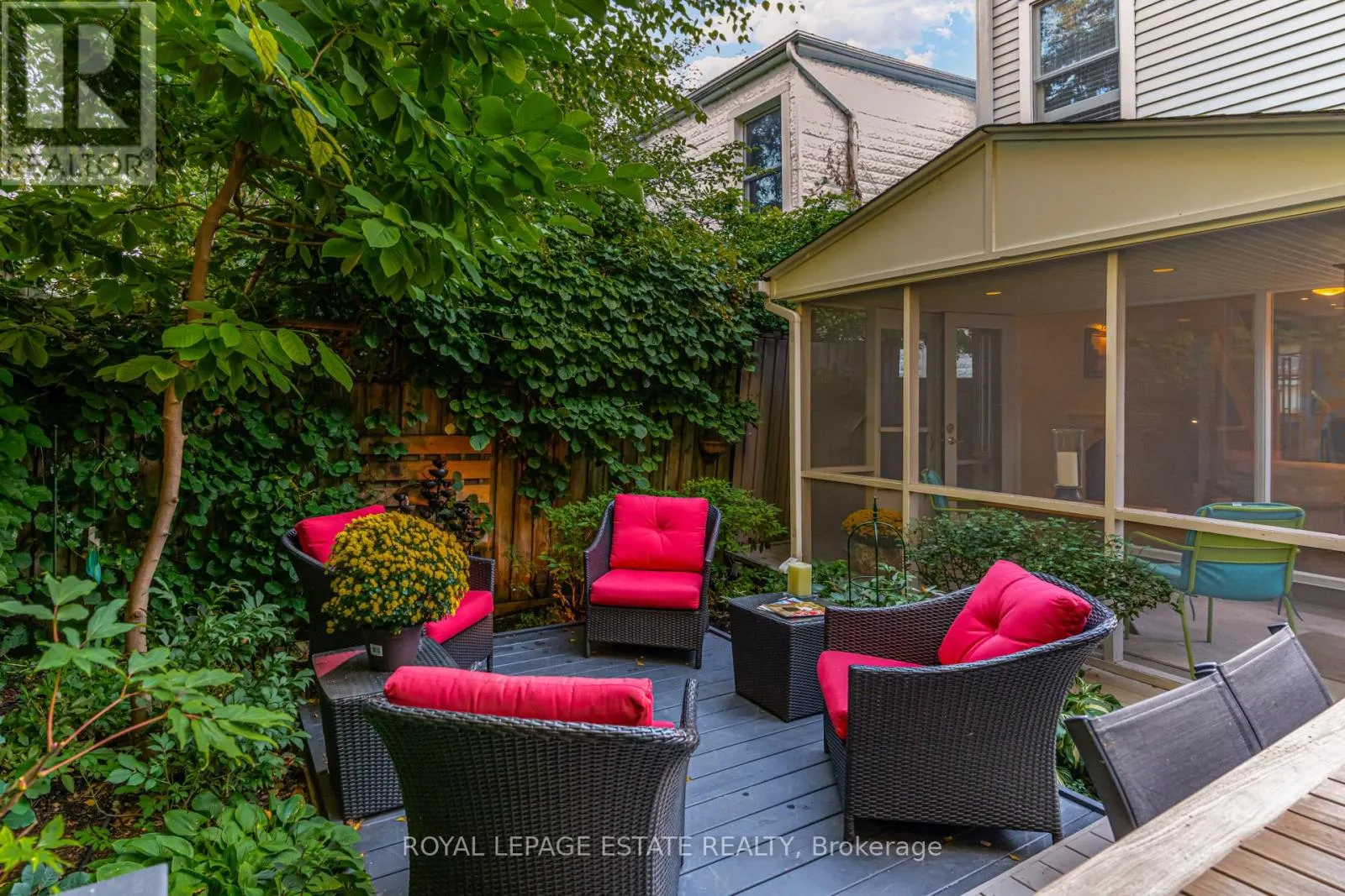 5 WOODSTOCK PLACE