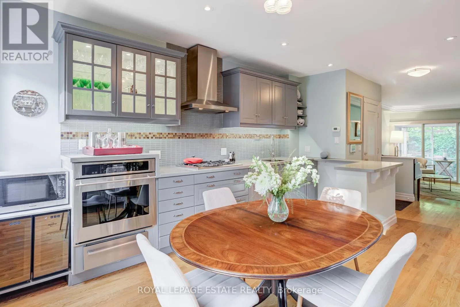 5 WOODSTOCK PLACE