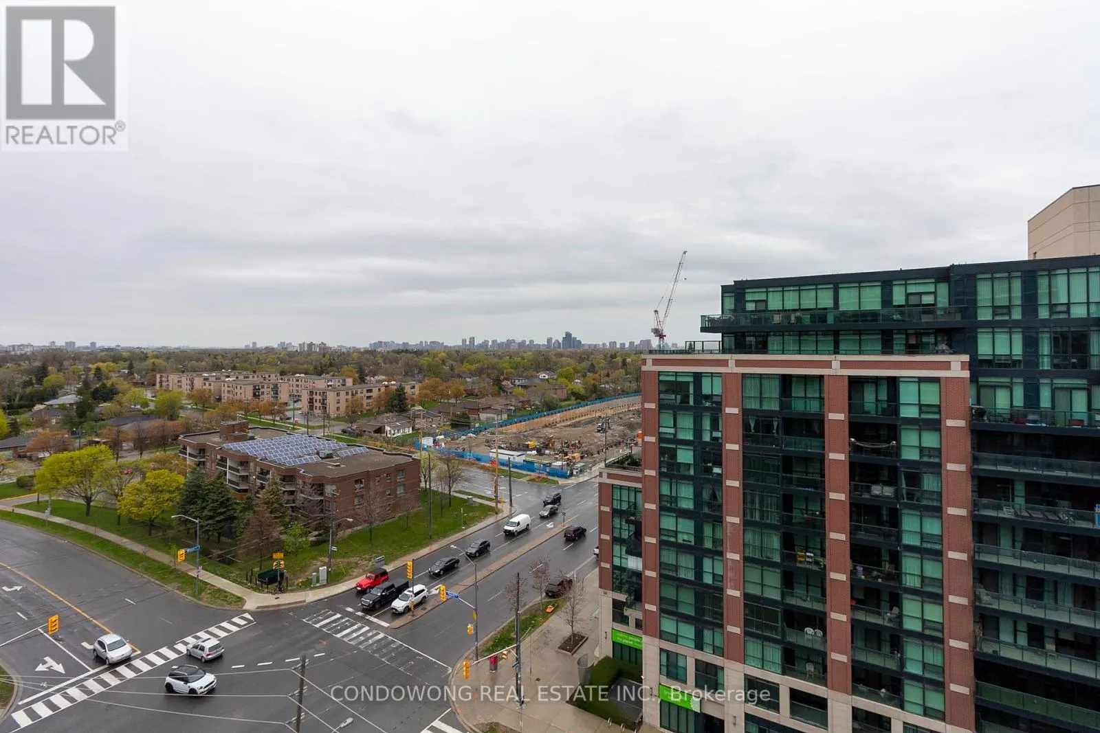 E1005 - 555 WILSON AVENUE