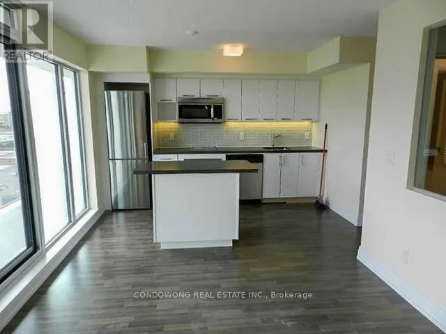 E1005 - 555 WILSON AVENUE