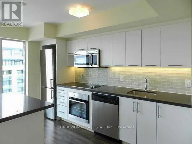 E1005 - 555 WILSON AVENUE
