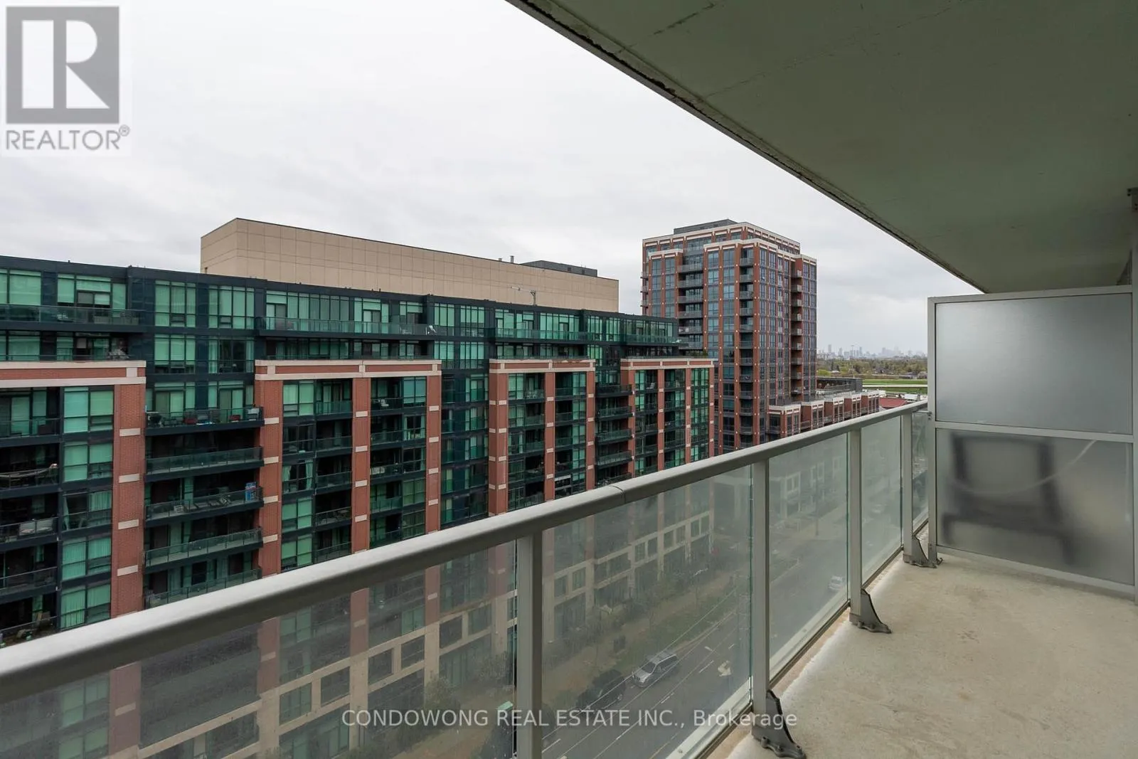 E1005 - 555 WILSON AVENUE