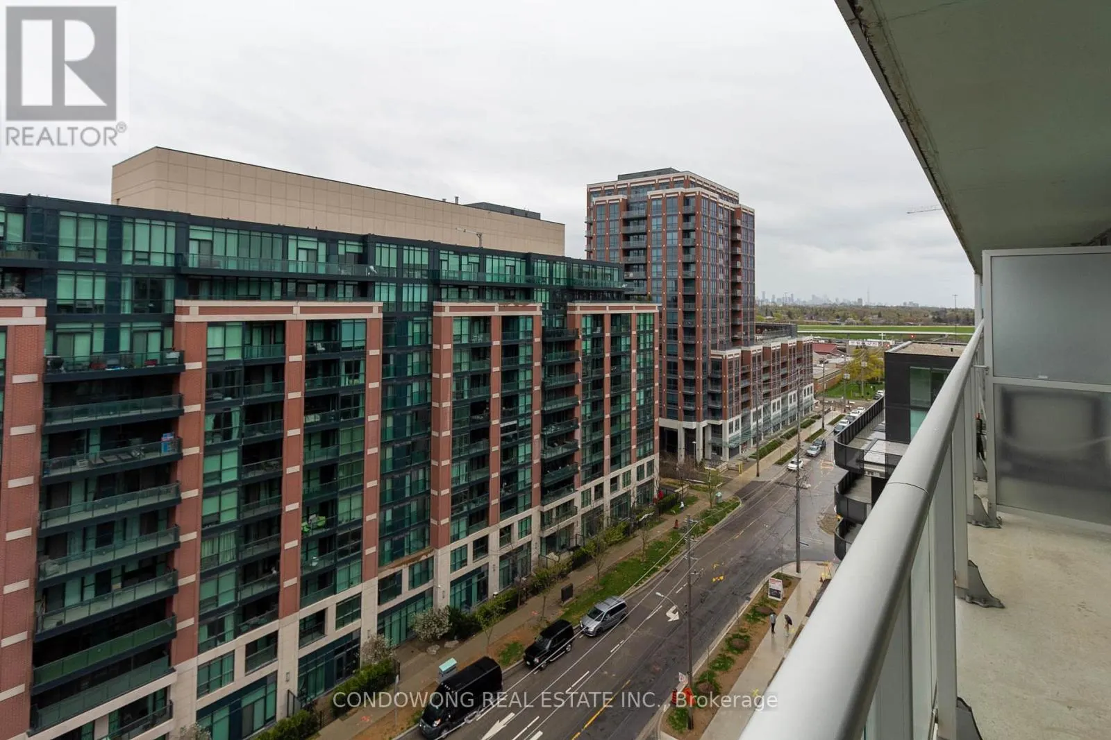 E1005 - 555 WILSON AVENUE
