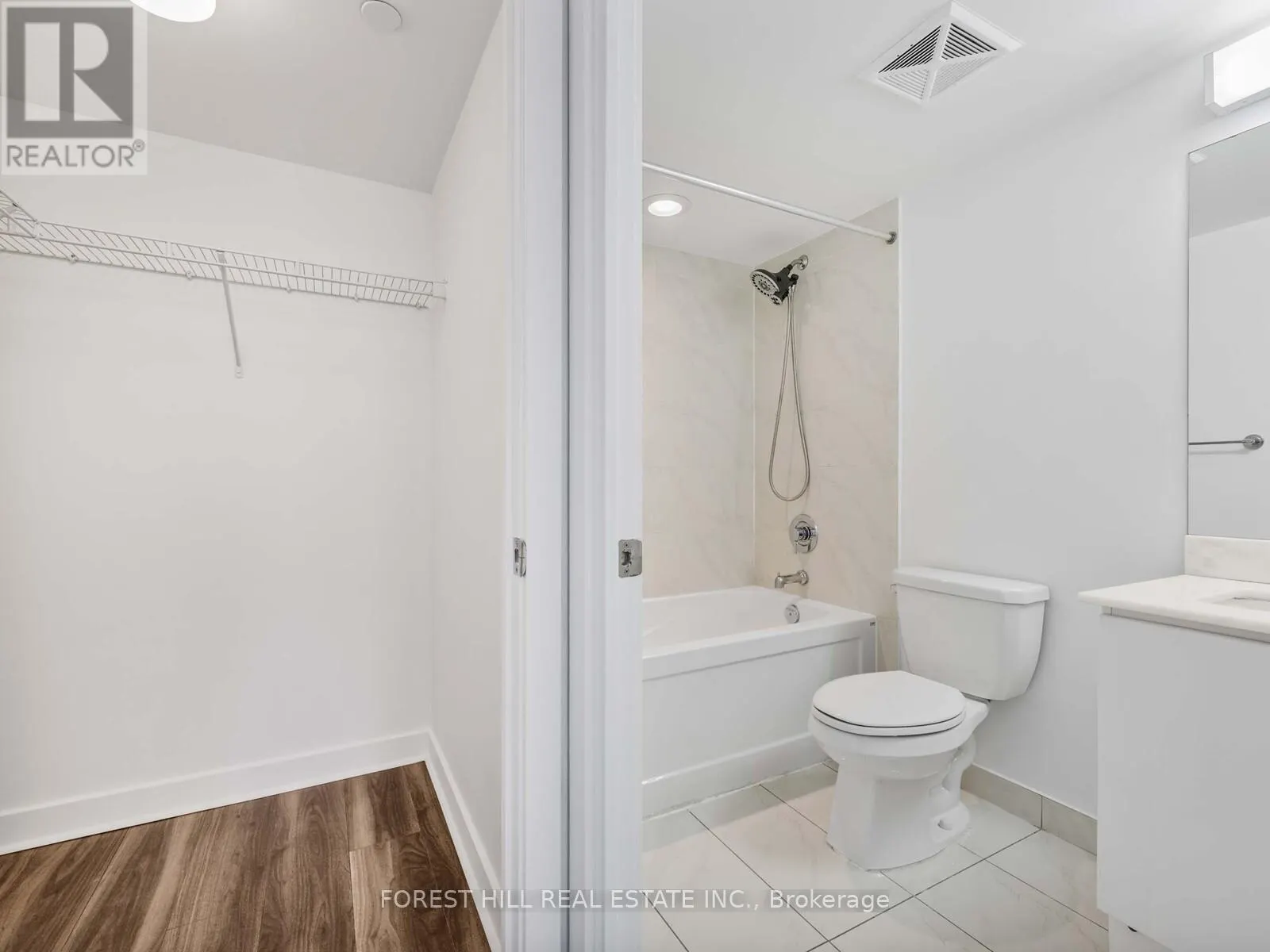 510 - 58 ORCHARD VIEW BOULEVARD