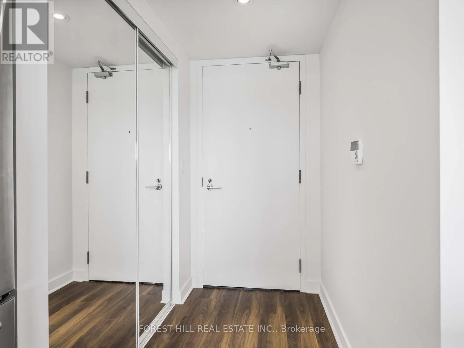 510 - 58 ORCHARD VIEW BOULEVARD