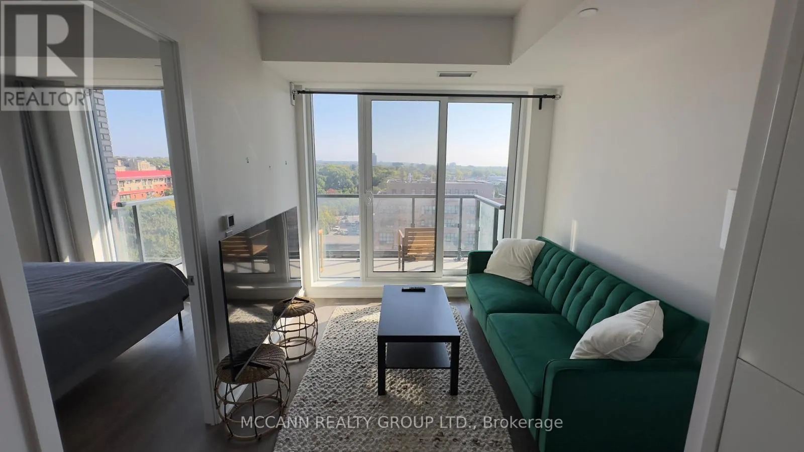 811 - 130 RIVER STREET
