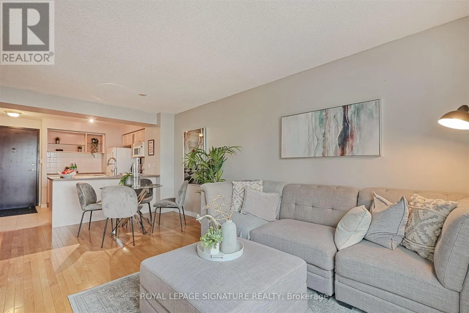 505 - 410 QUEENS QUAY W