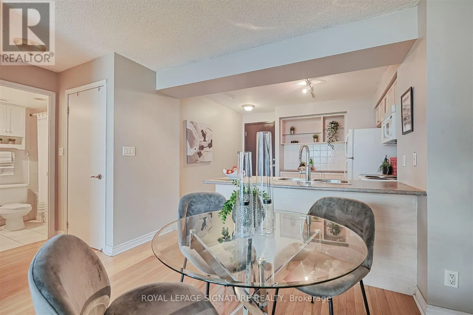 505 - 410 QUEENS QUAY W