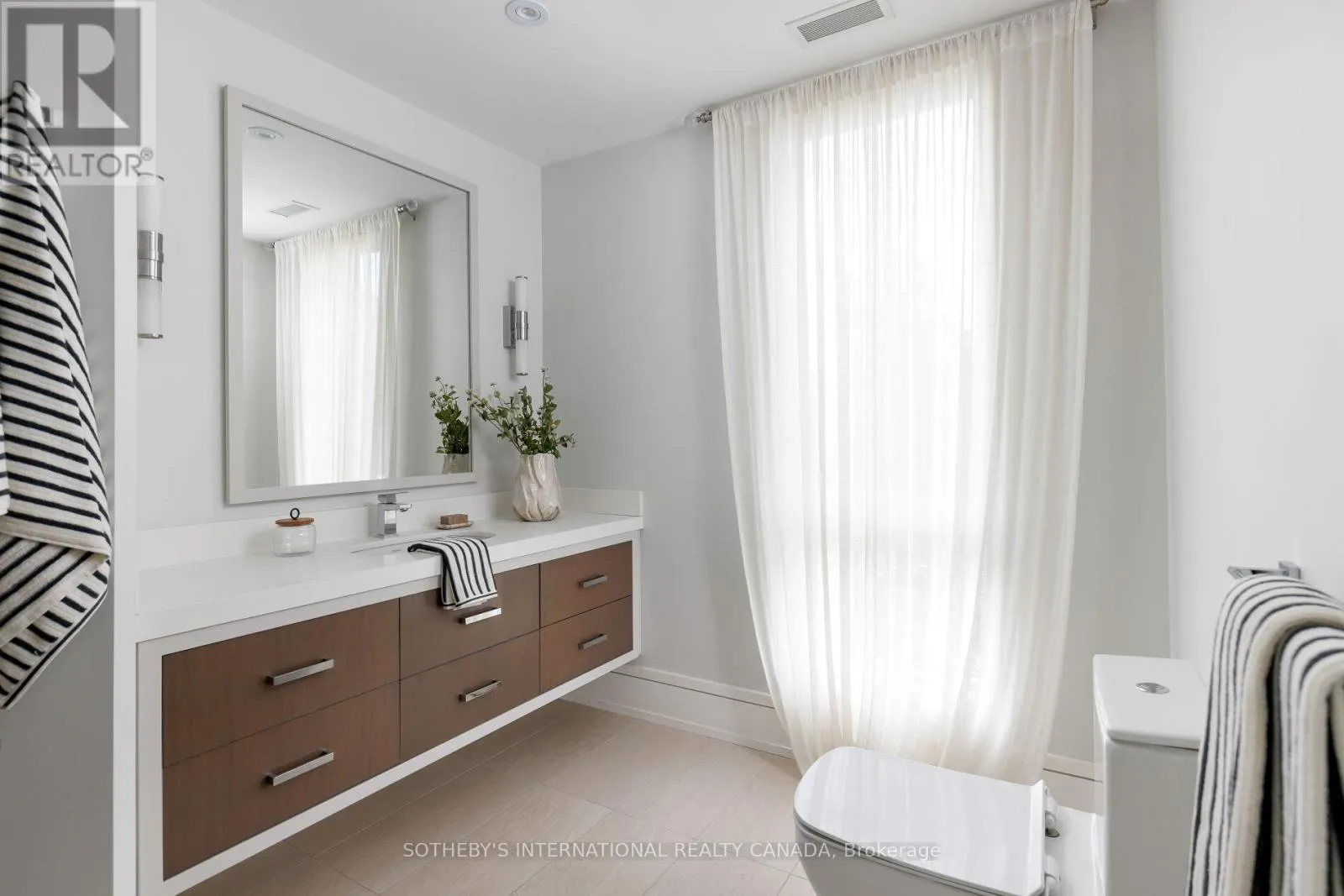 7 THURLOE AVENUE