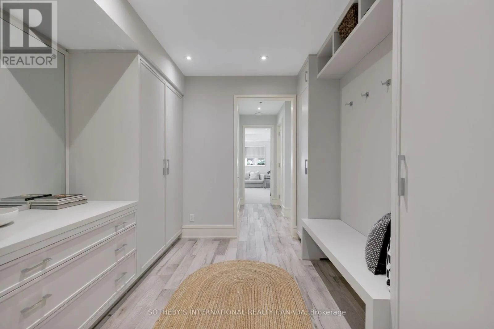 7 THURLOE AVENUE