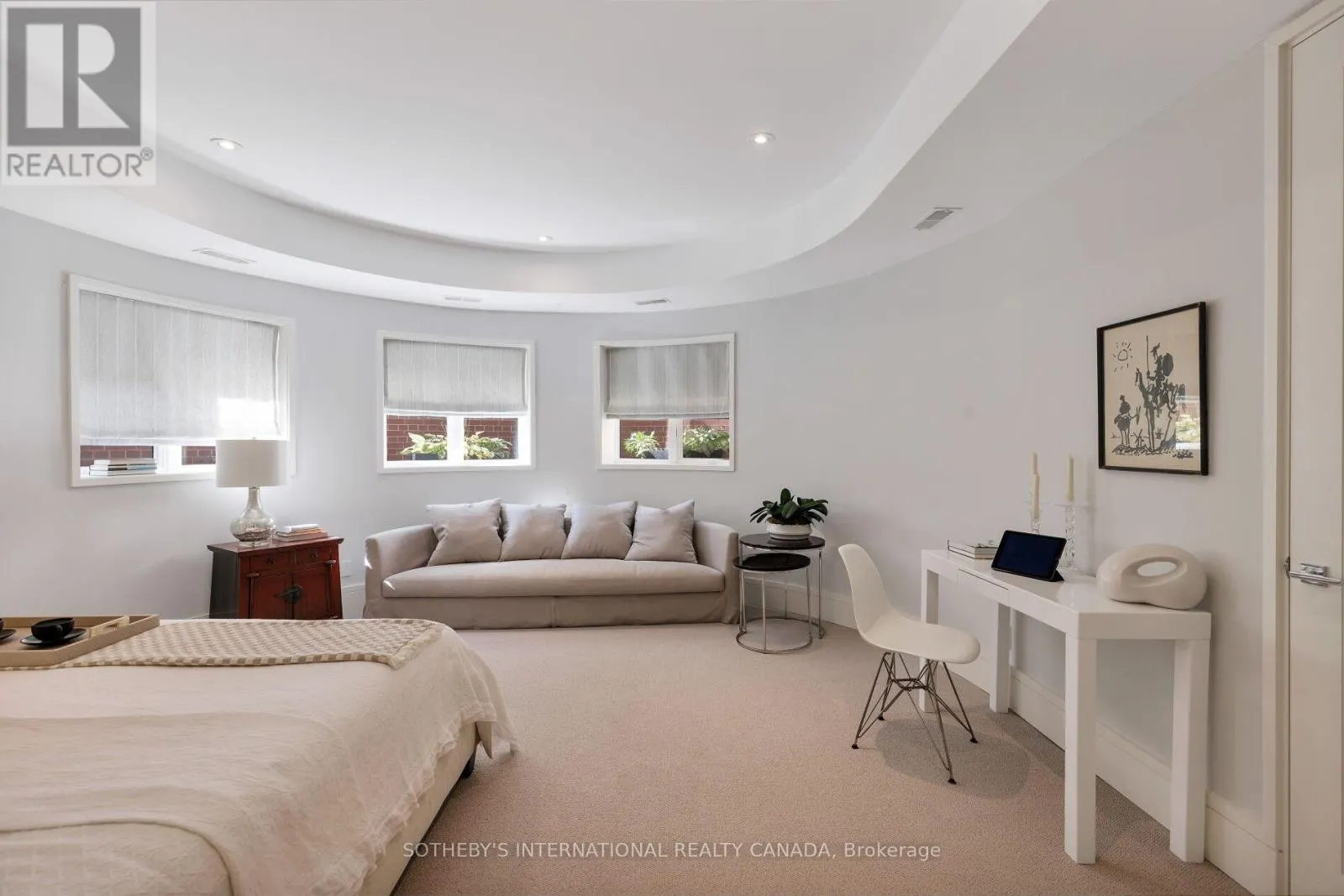 7 THURLOE AVENUE