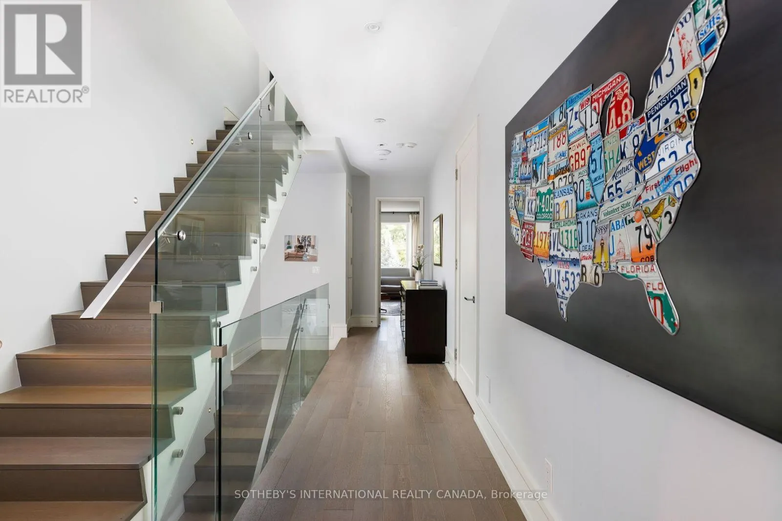 7 THURLOE AVENUE