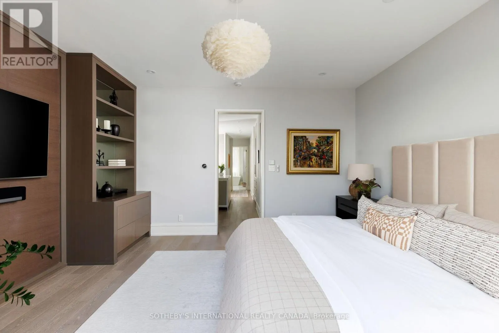 7 THURLOE AVENUE