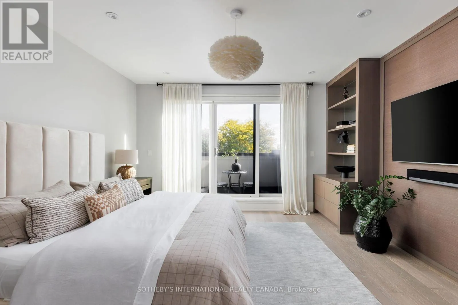 7 THURLOE AVENUE