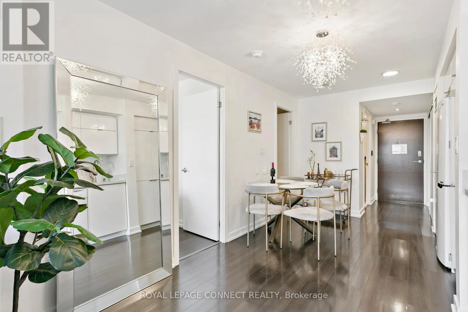 921 - 151 DAN LECKIE WAY