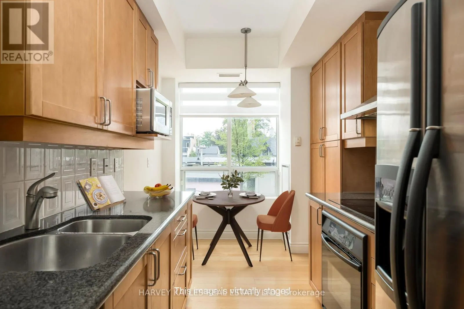 302 - 77 MCMURRICH STREET