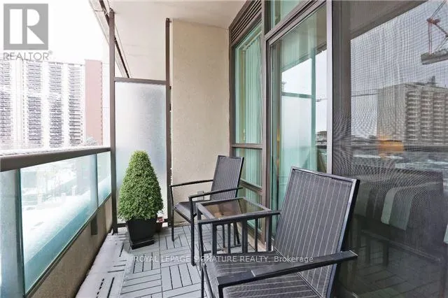 403 - 88 BROADWAY AVENUE