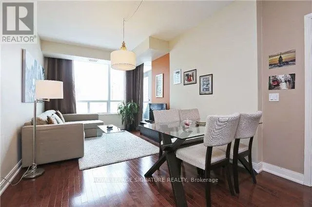 403 - 88 BROADWAY AVENUE