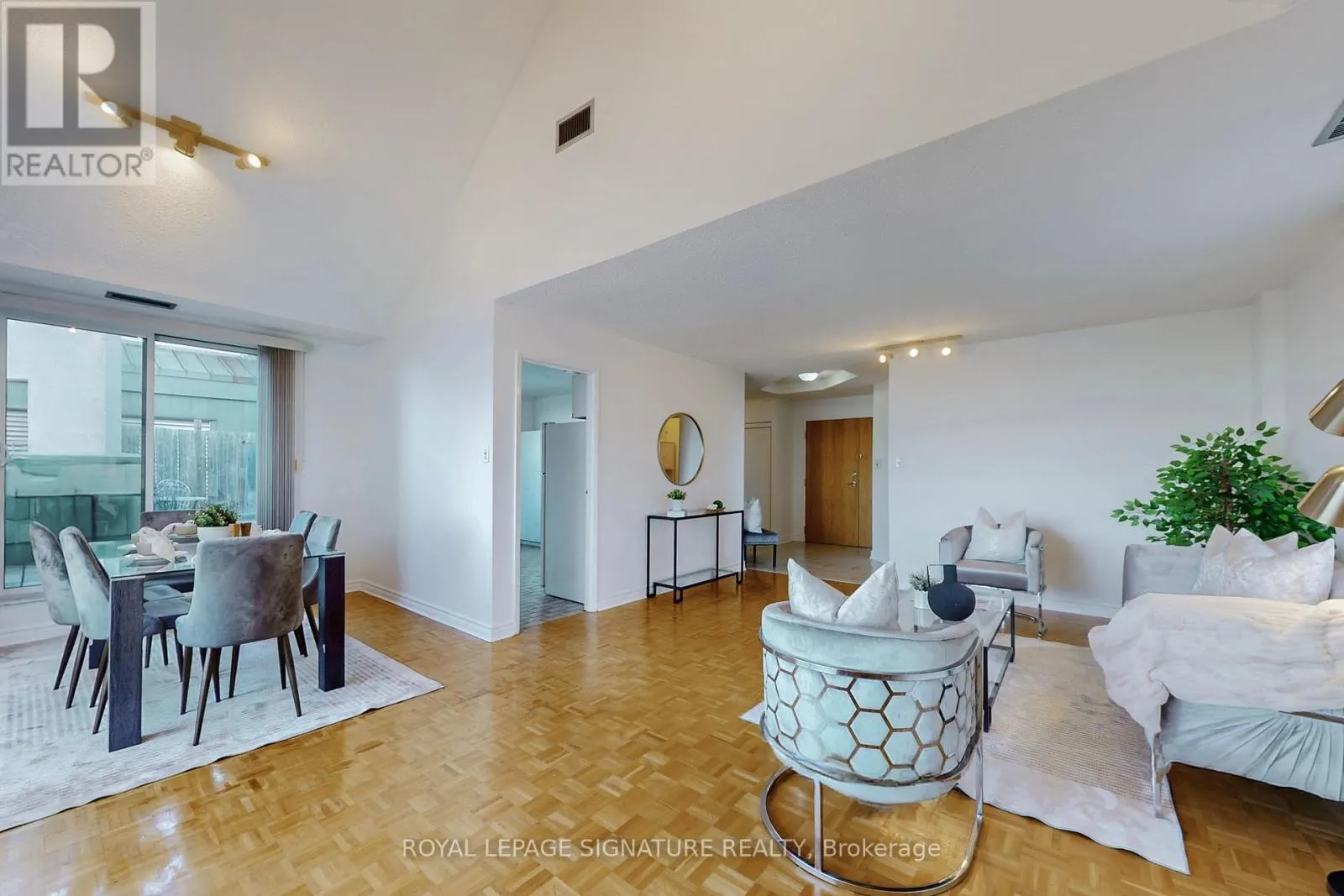 1205 - 5795 YONGE STREET